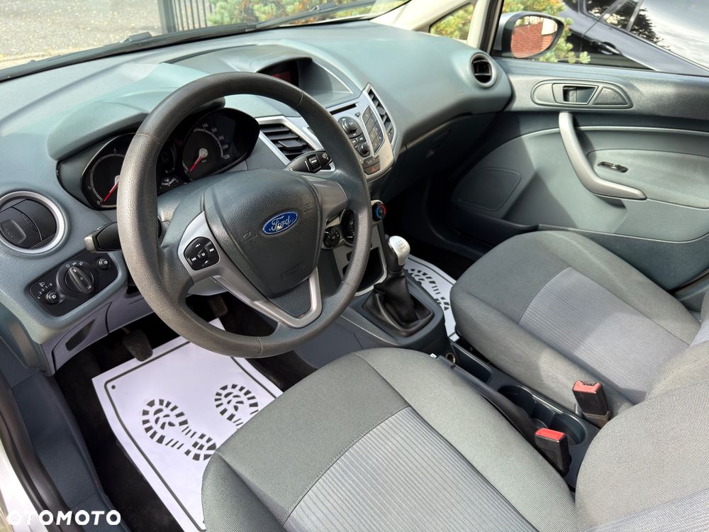 Ford Fiesta - 21