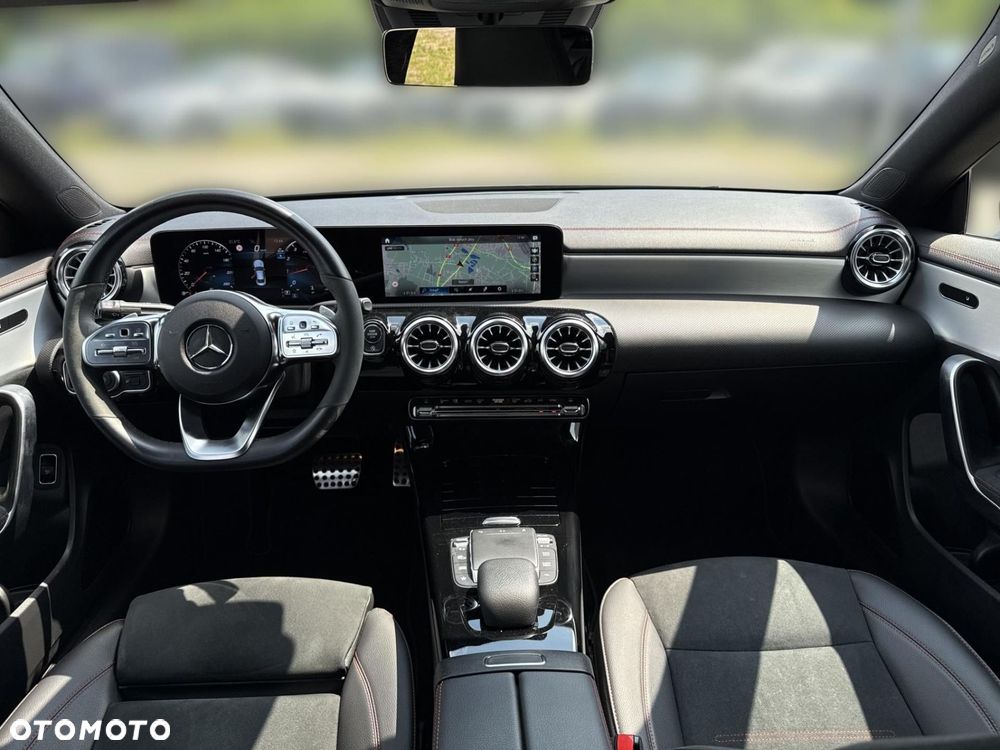 Mercedes-Benz CLA - 16