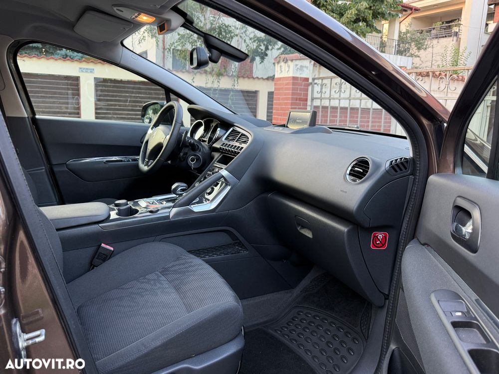 Peugeot 3008 HYbrid4 2.0 HDI FAP ETG + Electric - 7