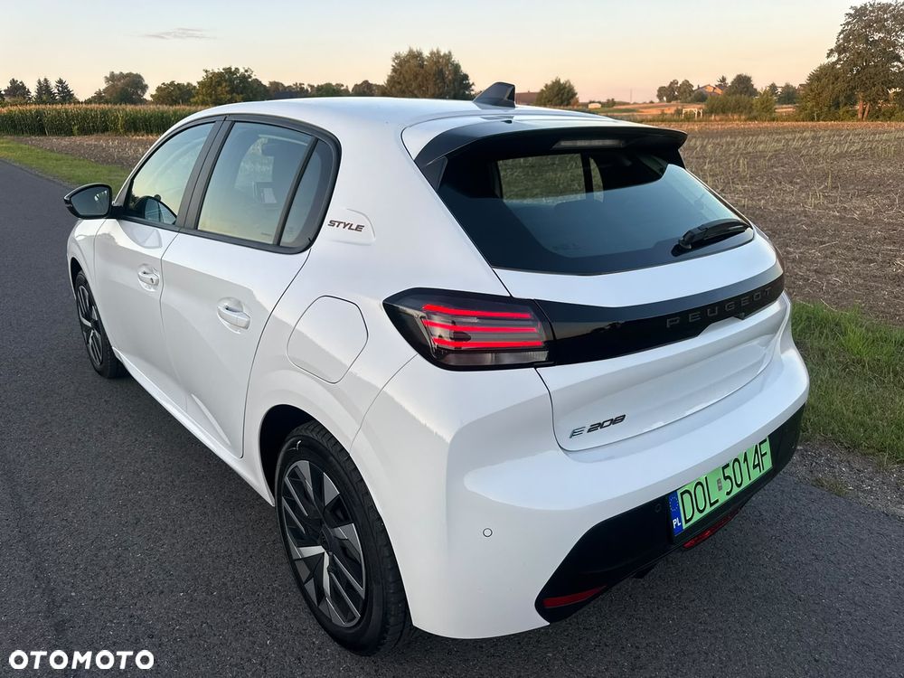 Peugeot 208 Elektromotor 136 E-Style - 34