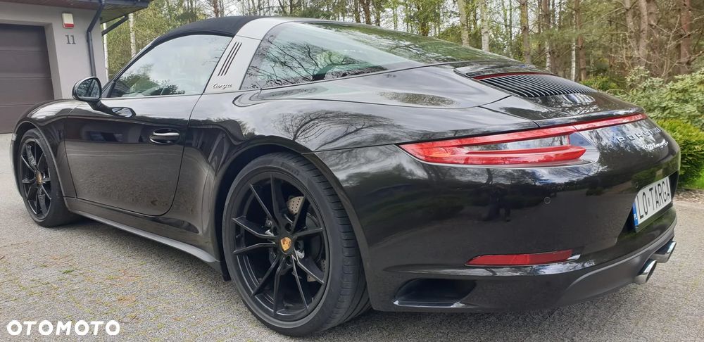 Porsche 911 Targa 4 PDK - 8