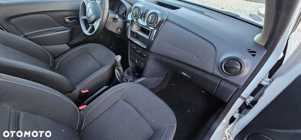 Dacia Sandero - 7