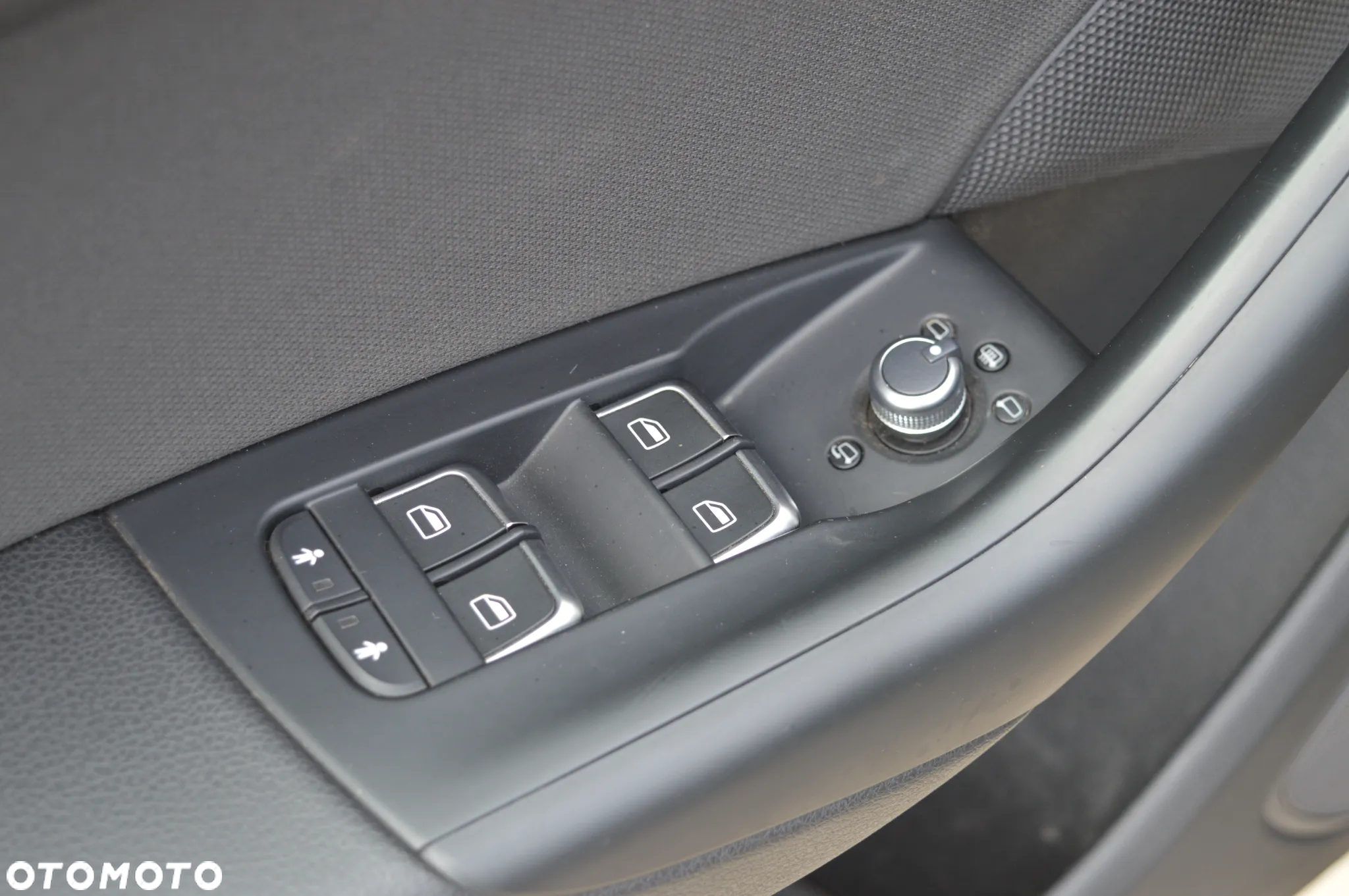 Audi Q3 2.0 TDI quattro S tronic design - 20