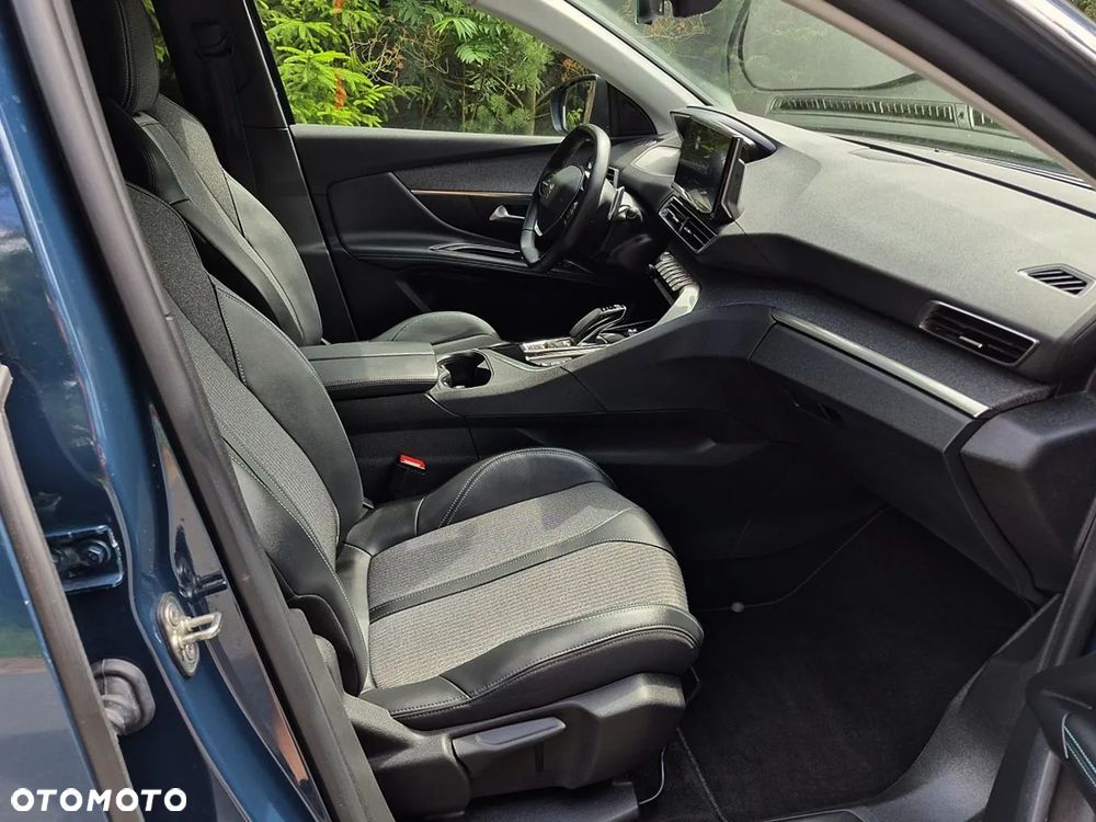 Peugeot 3008 1.6 PureTech Hybrid PHEV Allure S&S EAT8 - 6