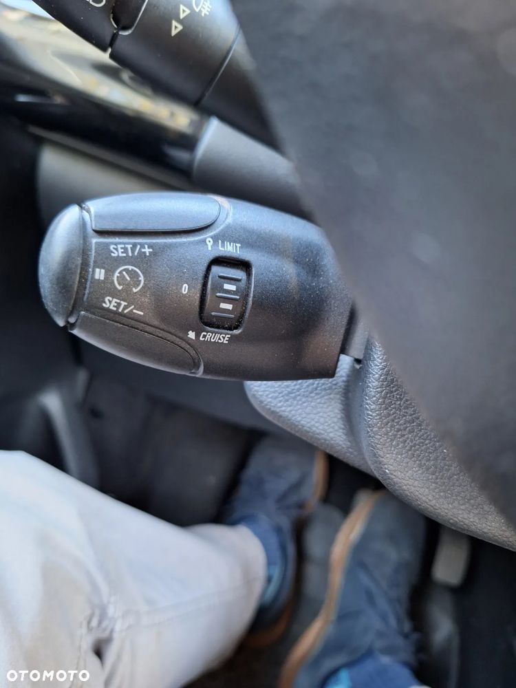 Peugeot 301 1.6 VTi Allure EU6 - 16