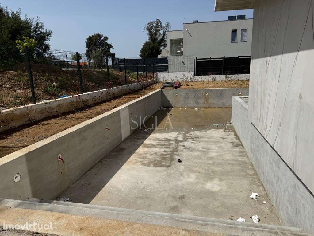 Moradia T4 em Serzedo - Grande imagem: 3/17