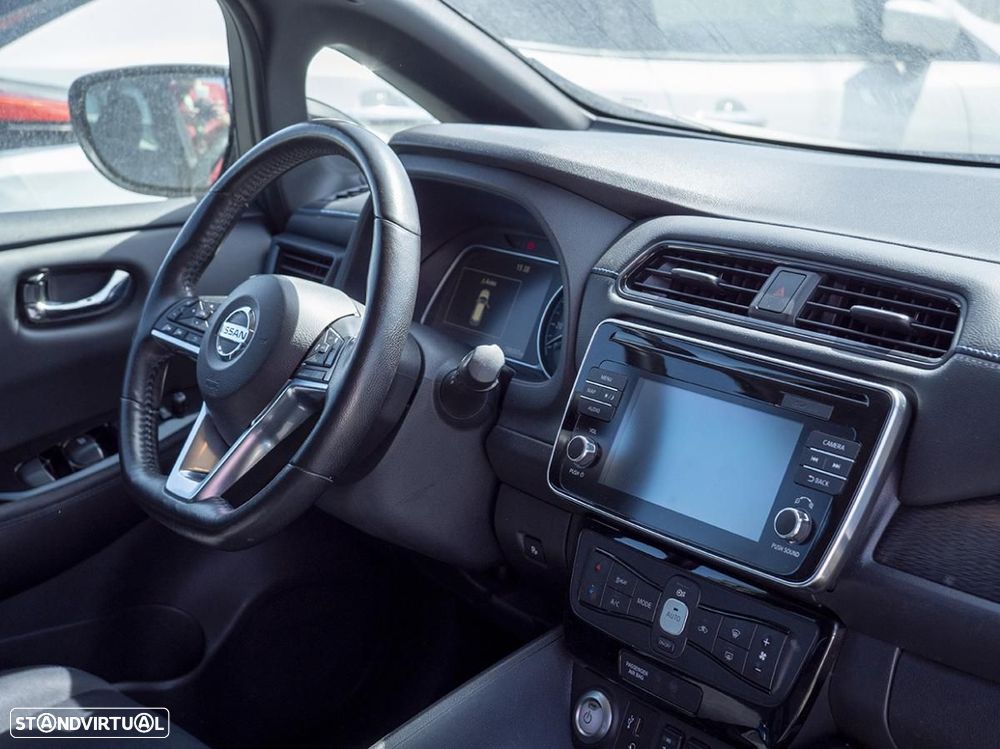 Nissan Leaf 40 kWh N-Connecta - 18