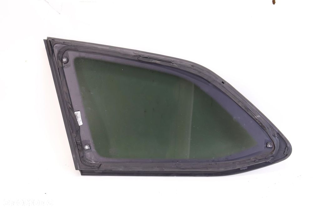 VW Passat B9 szyba karoseryjna tył prawa 3J0845298L - 2