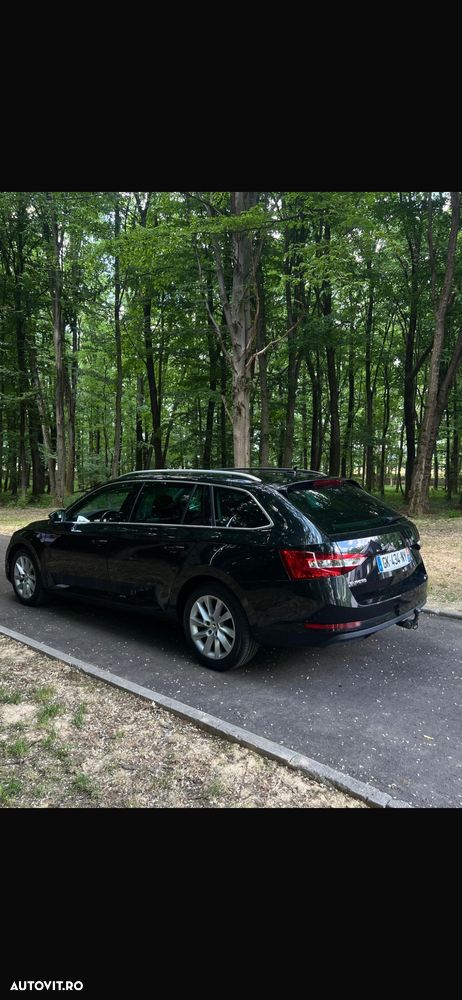 Skoda Superb 2.0 TDI DSG Style - 3