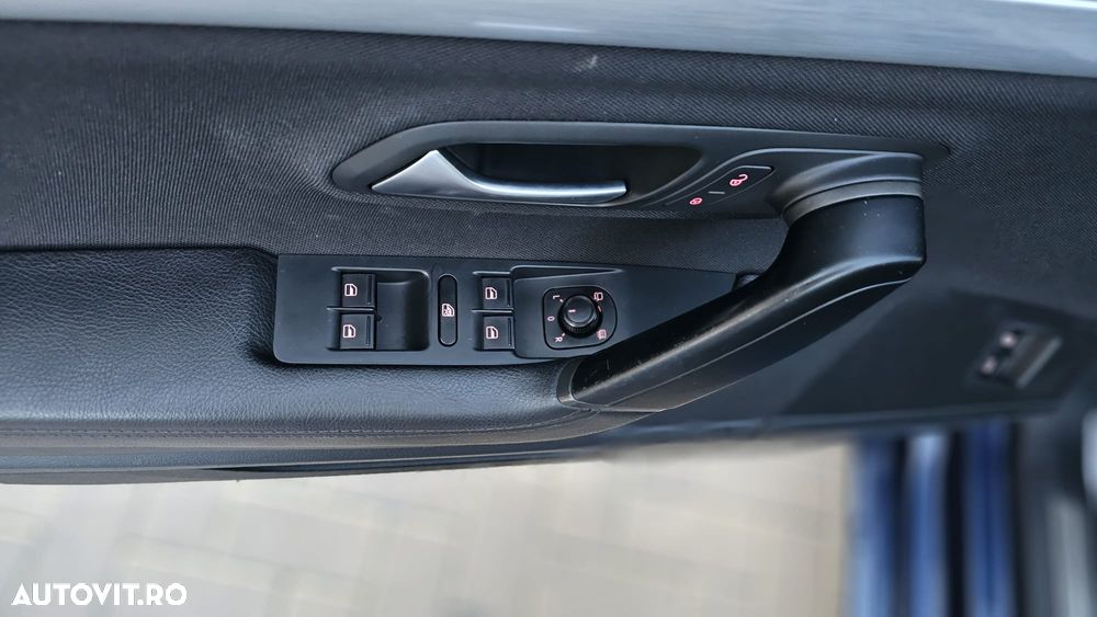 Volkswagen Passat CC - 10