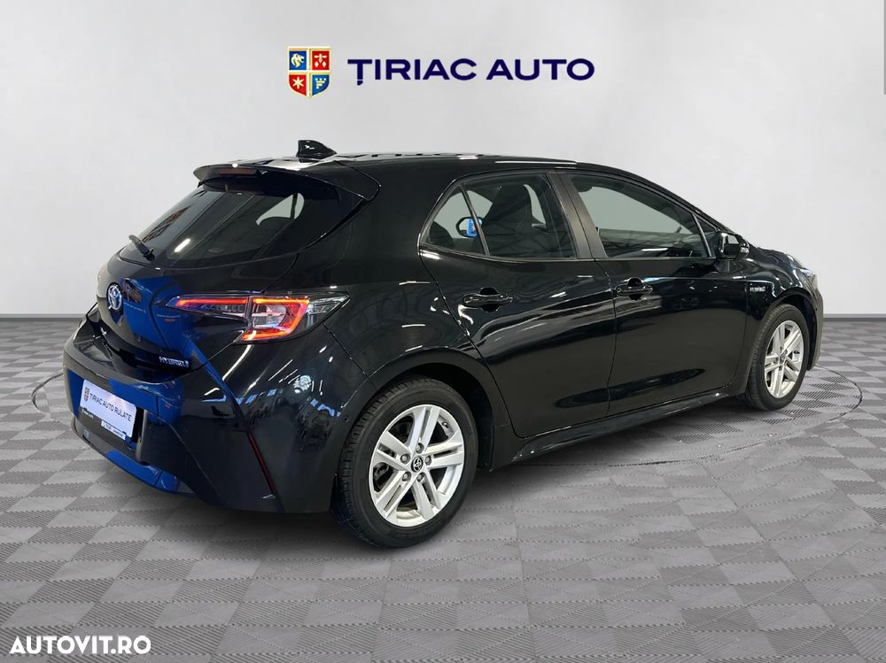 Toyota Corolla - 5
