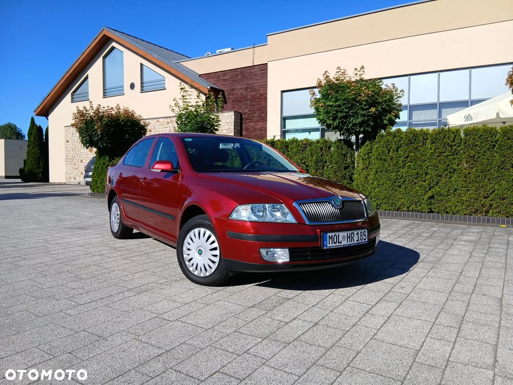 Skoda Octavia 1.6 Ambiente - 1