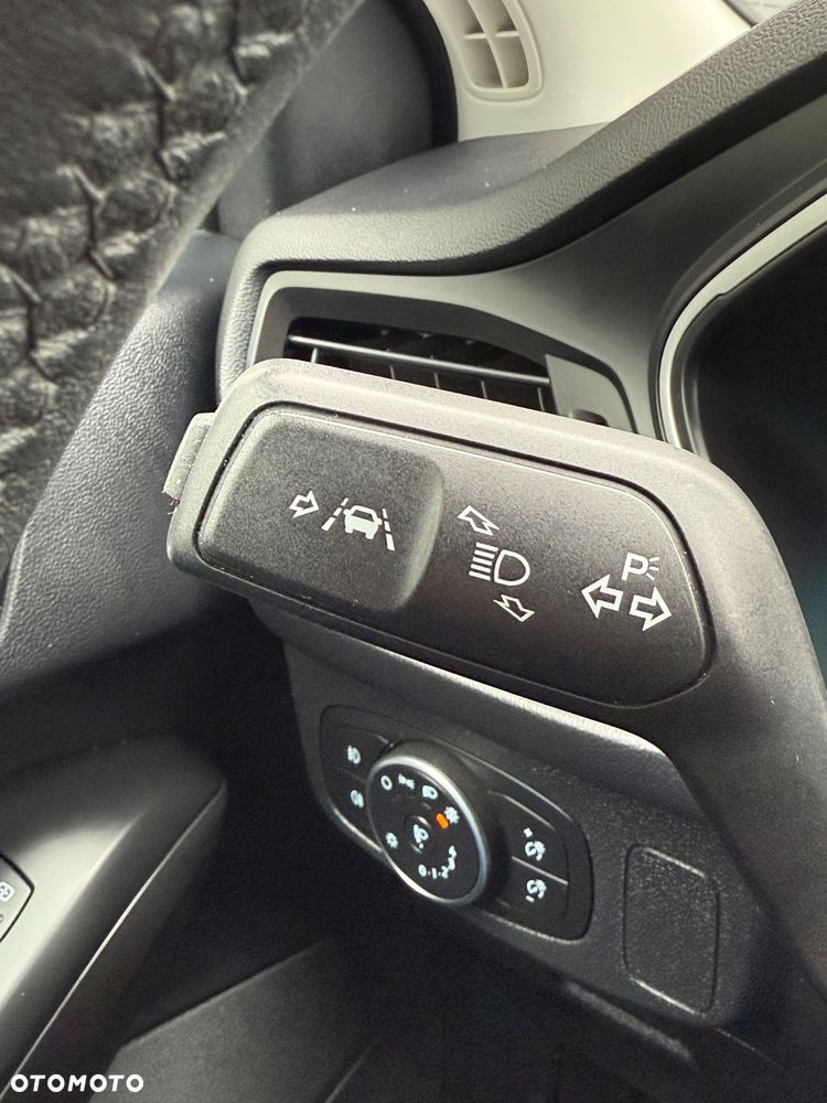 Ford Focus Turnier 1.5 EcoBlue Start-Stopp-System TITANIUM - 26