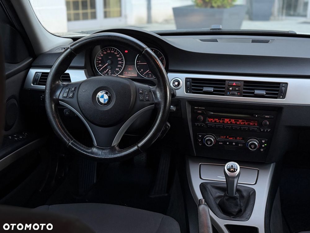 BMW Seria 3 - 17