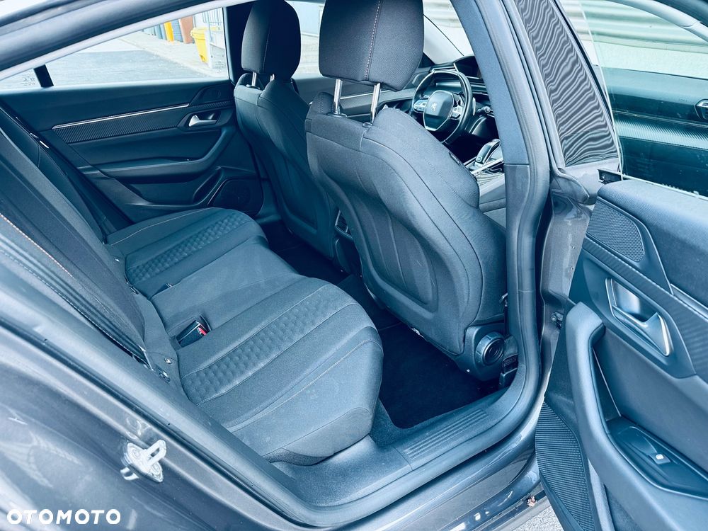 Peugeot 508 BlueHDi 130 EAT8 Allure - 16