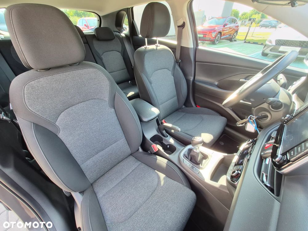 Hyundai i30 1.5 T-GDI 48V Smart - 17