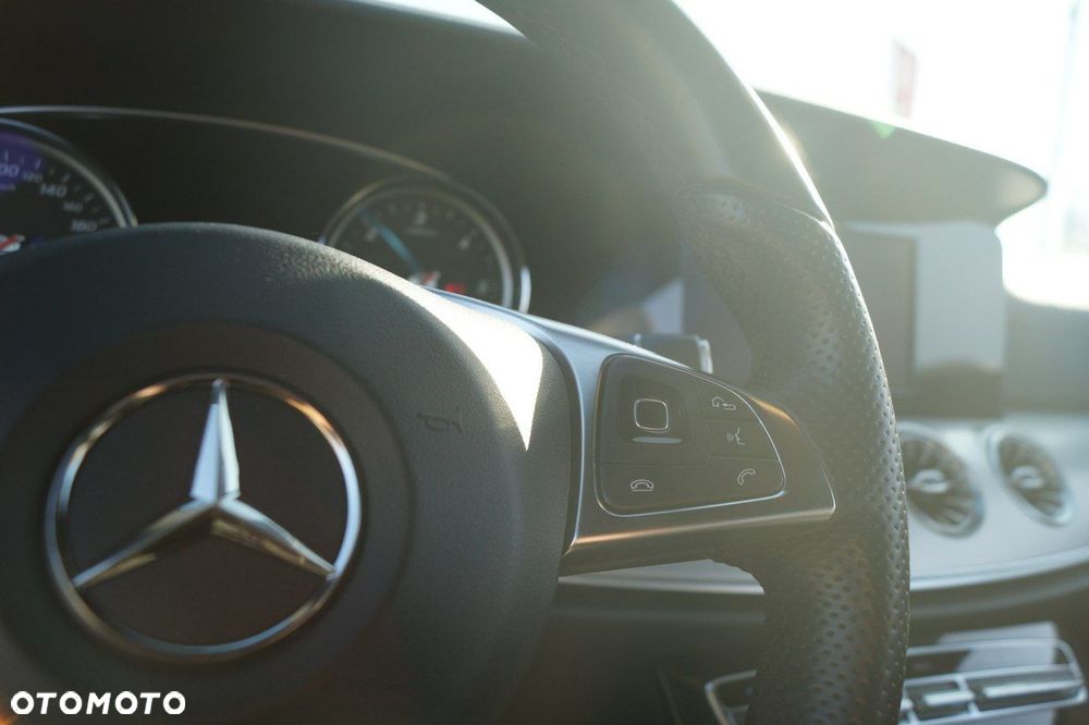 Mercedes-Benz Klasa E - 25