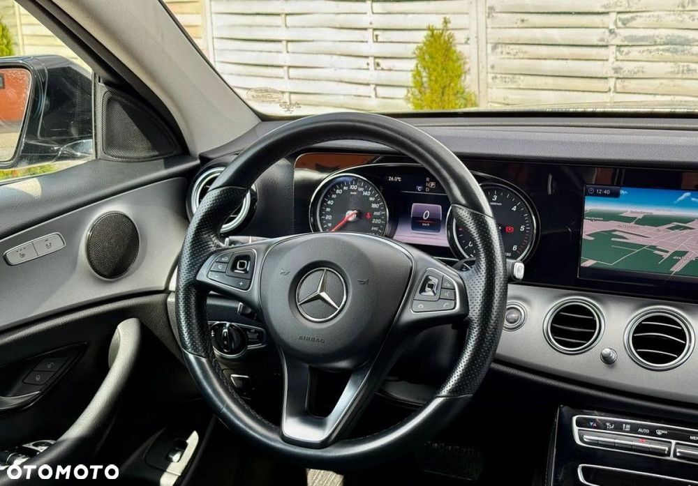 Mercedes-Benz Klasa E 200 d 9G-TRONIC Avantgarde - 6