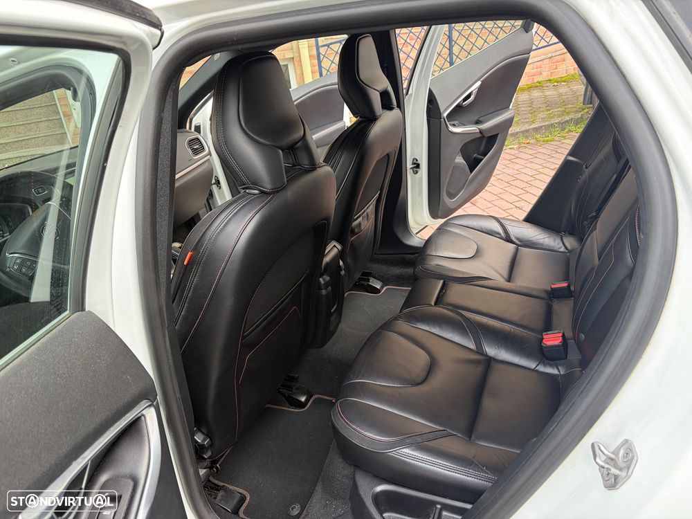 Volvo V40 D2 Ocean Race - 18