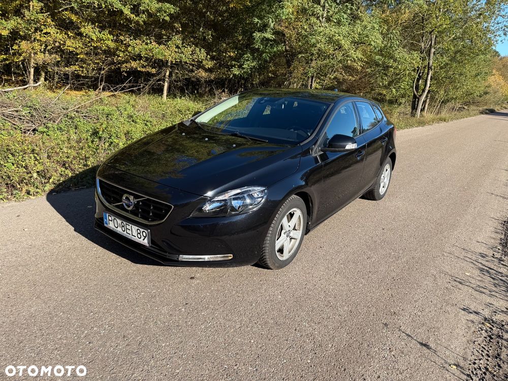 Volvo V40 D3 Momentum - 9