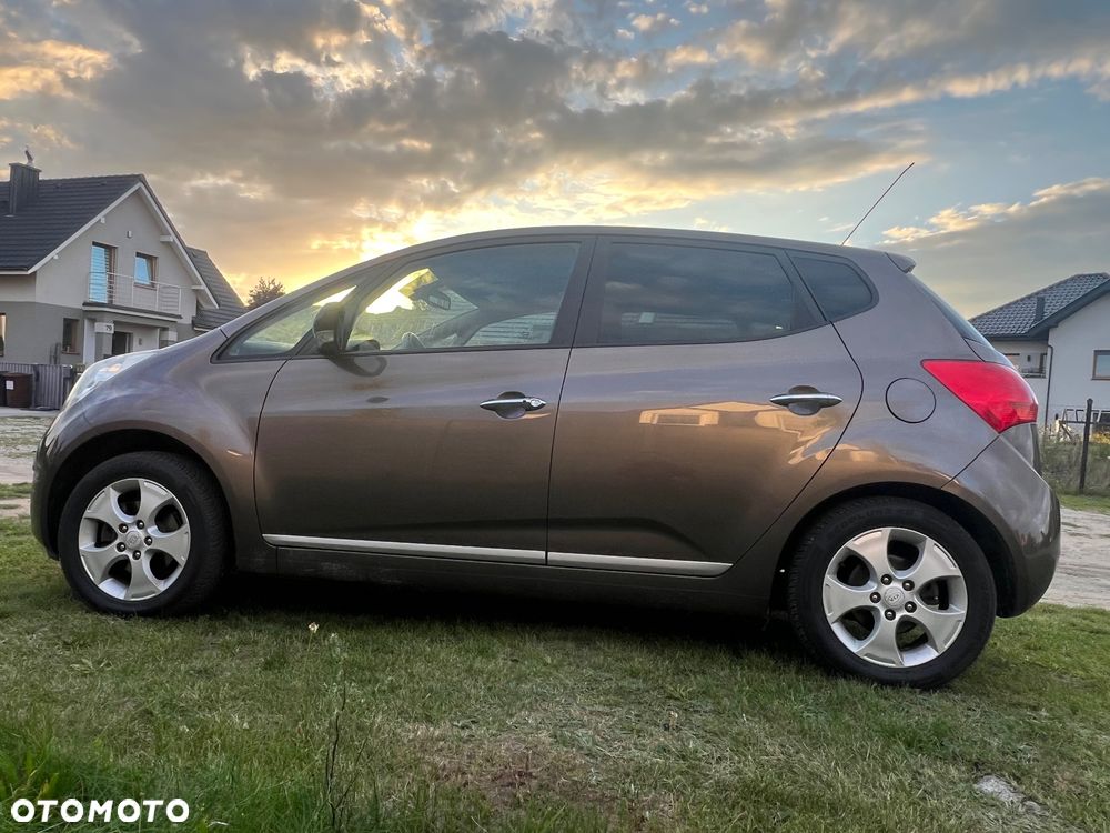 Kia Venga 1.6 CVVT Automatik Platinum Edition - 35