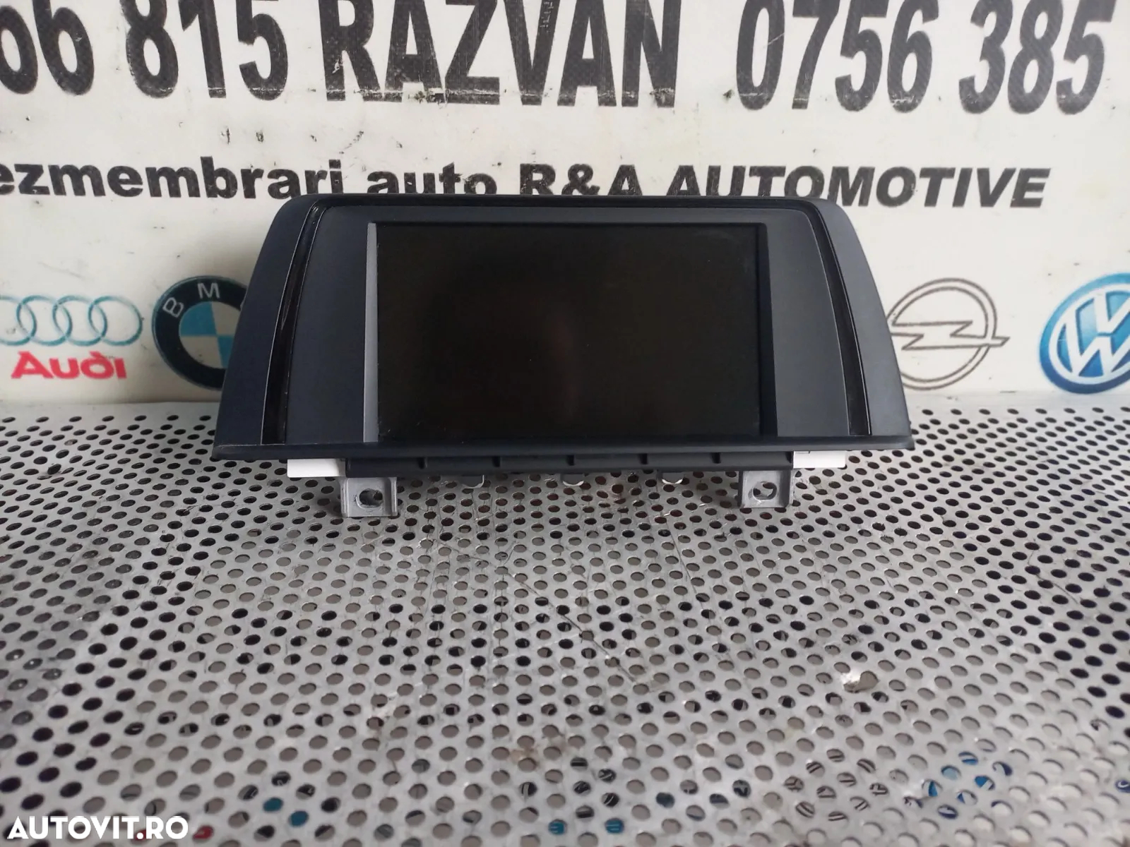 Display Radio Cd Navigatie Bmw F30 F31 Cod  Dezmembrez - Dezmembrari Arad - 2