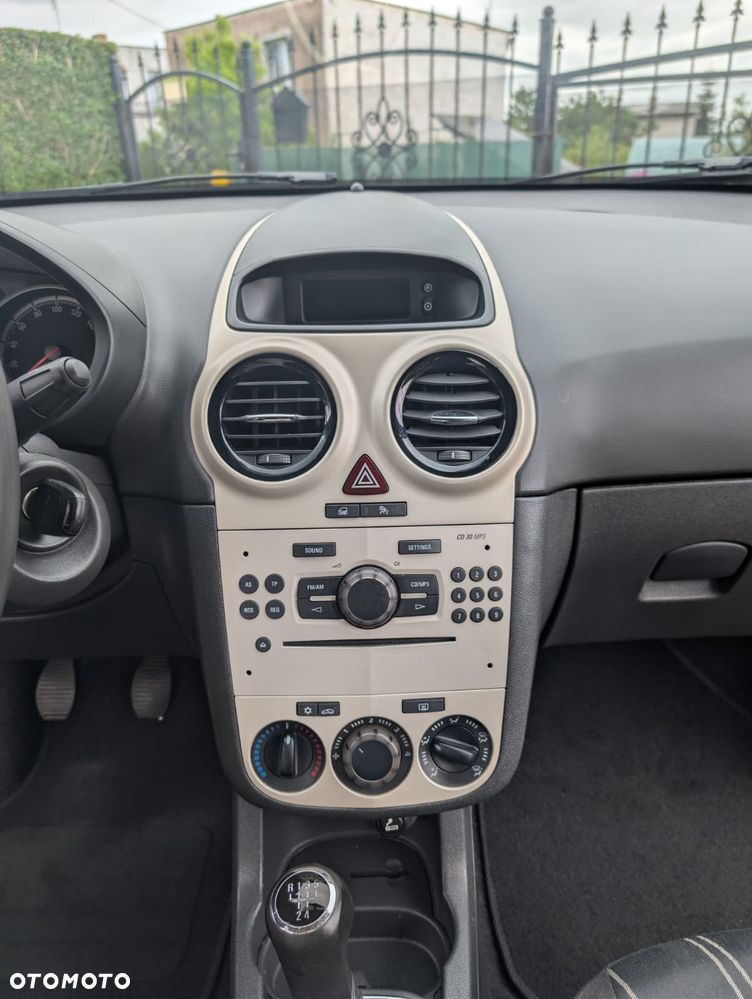 Opel Corsa 1.2 16V - 21