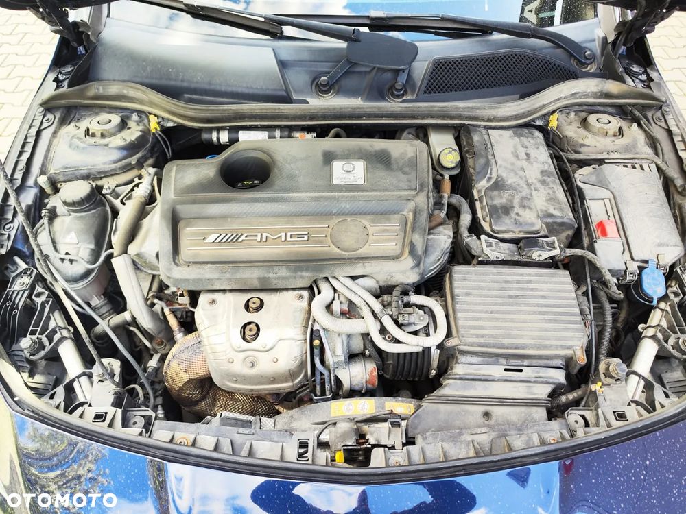 Mercedes-Benz CLA - 23