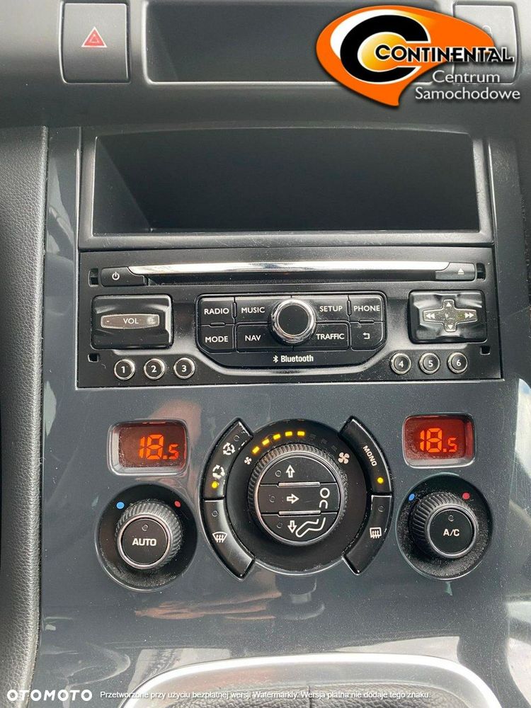 Peugeot 3008 1.6 HDi Premium - 9