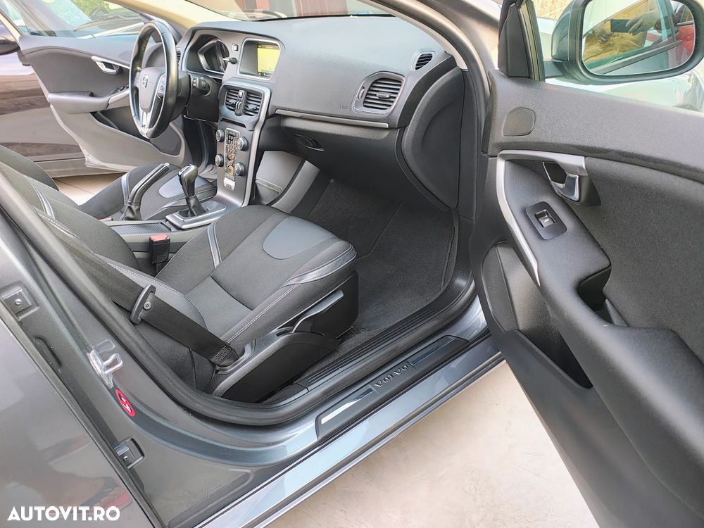 Volvo V40 D2 RDesign - 15