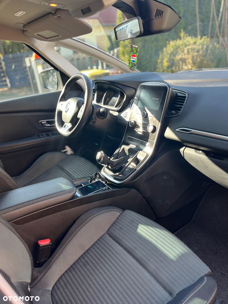 Renault Grand Scenic BLUE dCi 120 LIMITED - 8