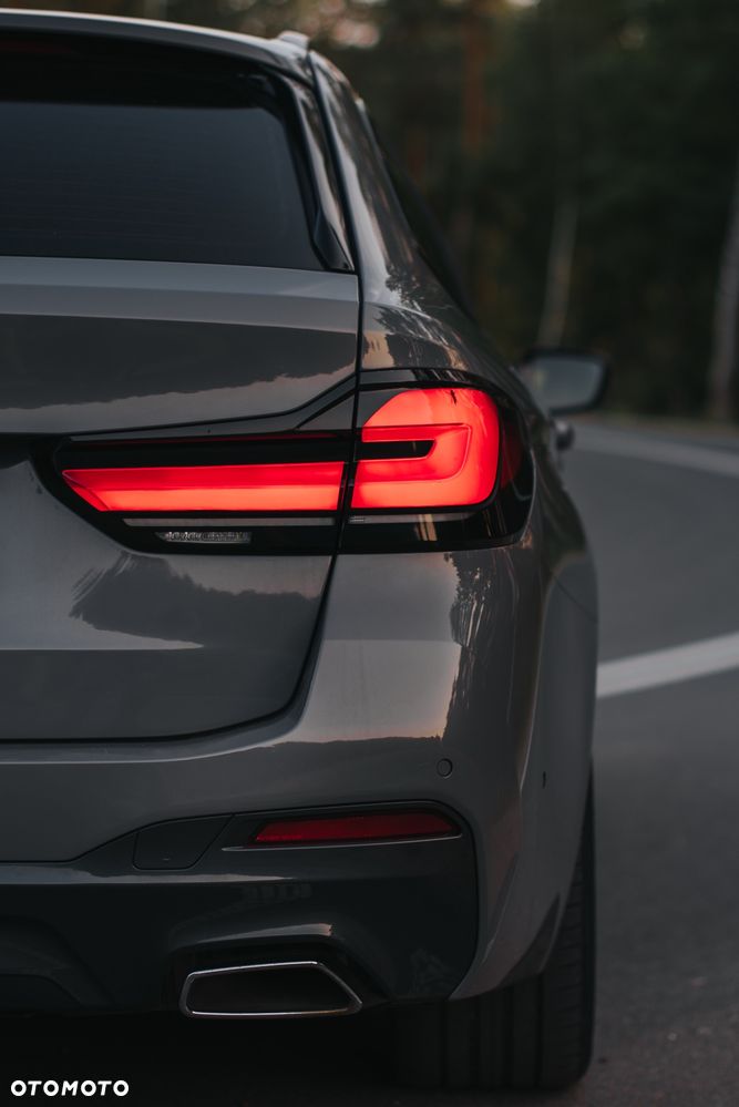 BMW Seria 5 520i - 1