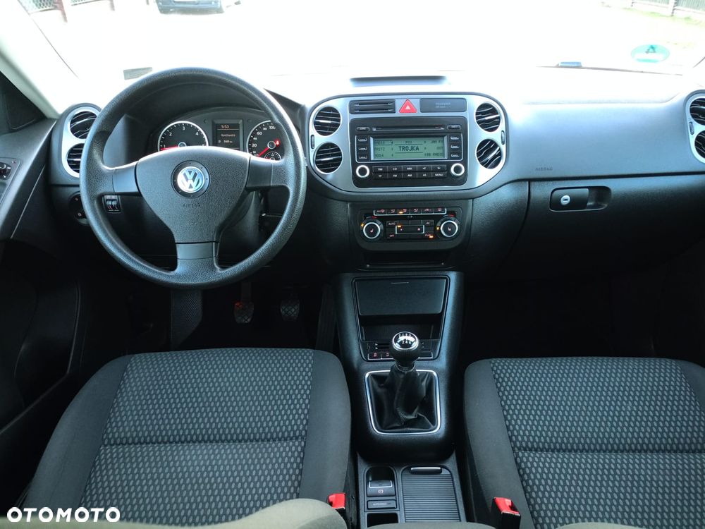 Volkswagen Tiguan - 10