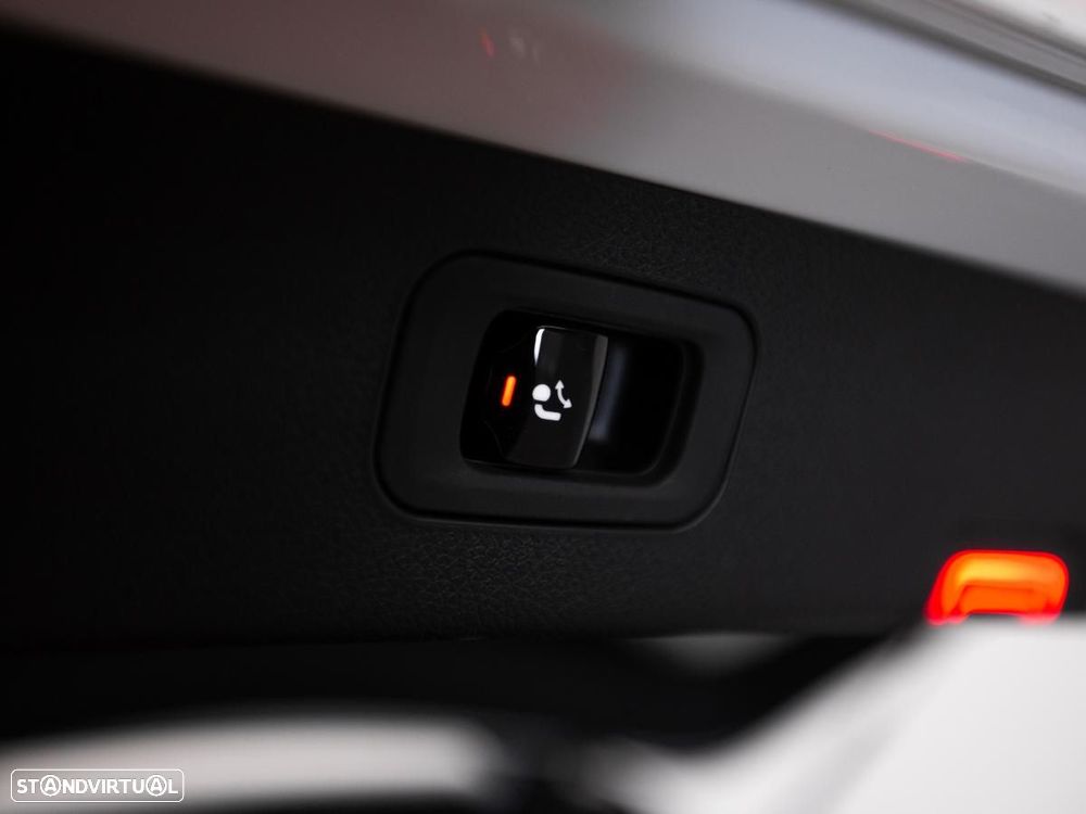 Mercedes-Benz E 300 de 4Matic All-Terrain - 15