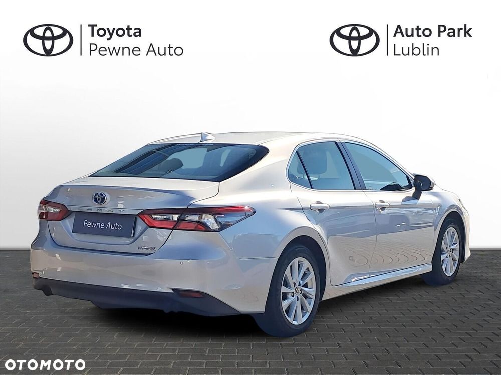 Toyota Camry 2.5 Hybrid Comfort CVT - 6
