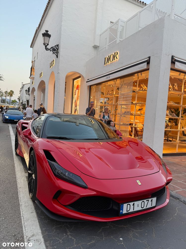 Ferrari F8 Tributo - 28