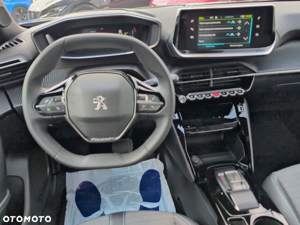 Peugeot 2008 - 12