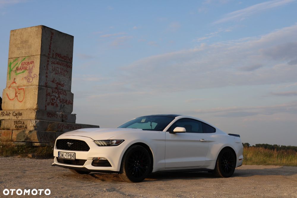 Ford Mustang 3.7 V6 - 2
