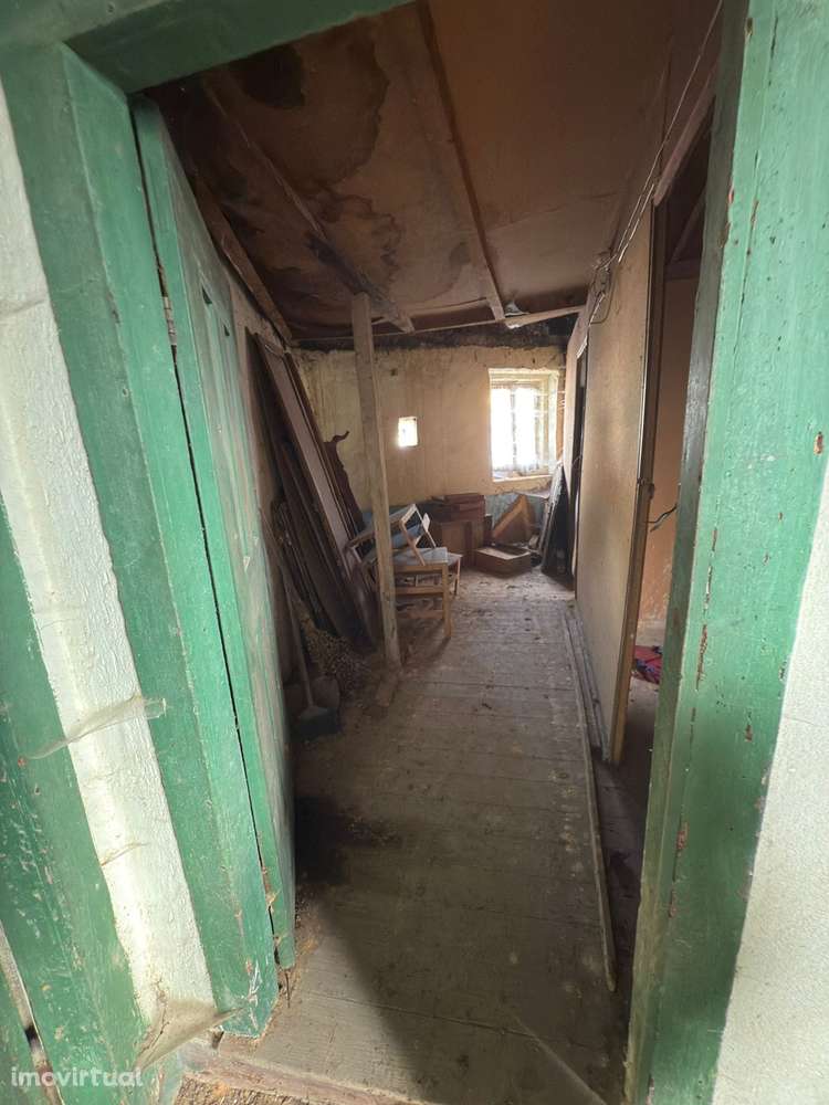 Moradia para Restaurar T3 Venda em Covas e Vila Nova de Oliveirinha,Tá - Grande imagem: 5/14
