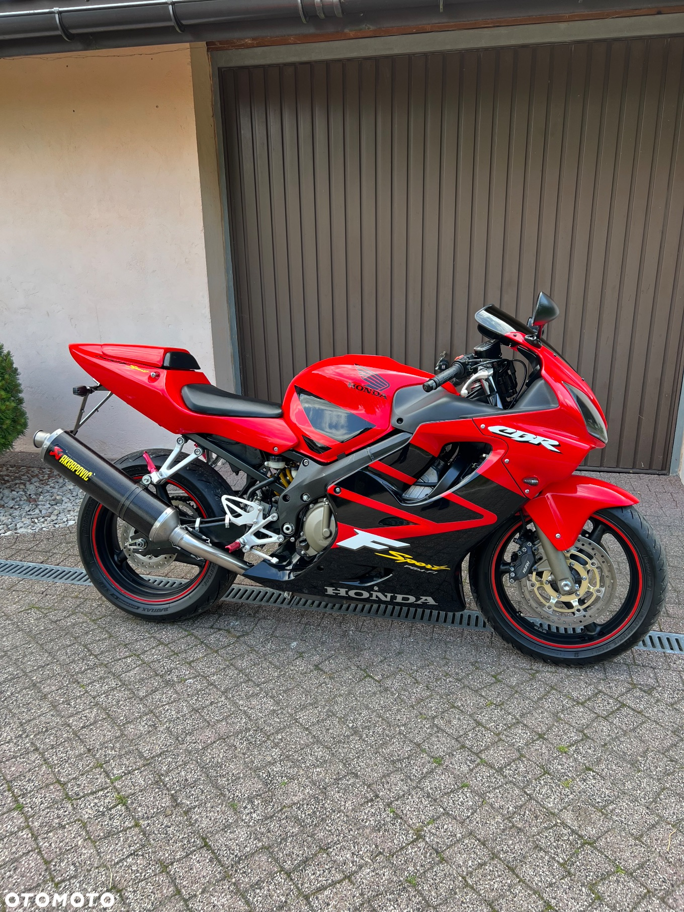 Honda CBR - 9