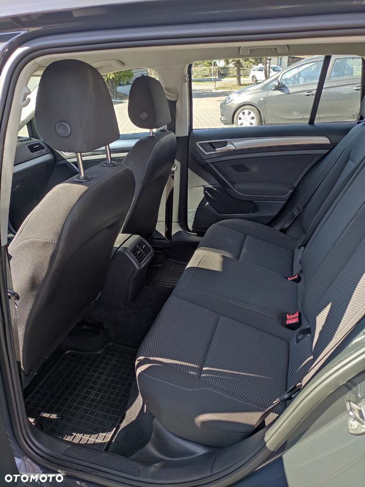 Volkswagen Golf 1.0 TSI BMT Trendline - 22