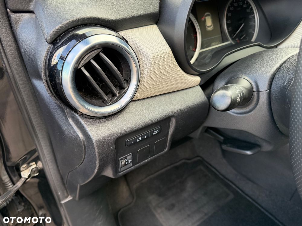 Nissan Micra 1.0 Acenta - 18