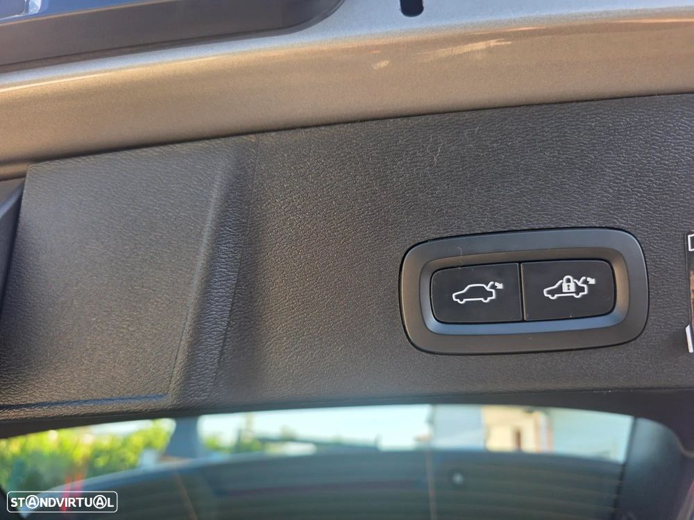 Volvo XC 40 1.5 T5 PHEV Inscription Expression - 24