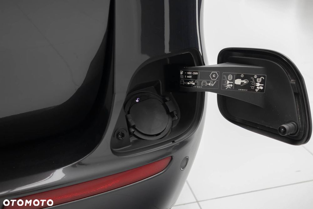 Mercedes-Benz Klasa E 300 de PHEV 4-Matic Avantgarde 9G-Tronic - 38