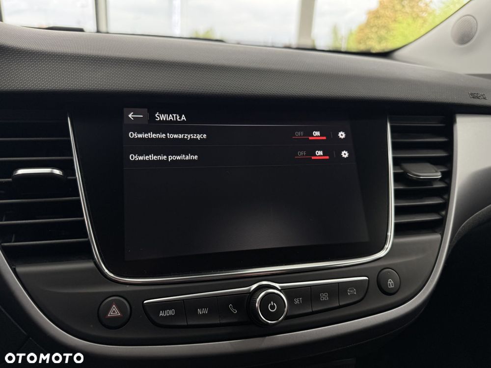 Opel Crossland X - 32