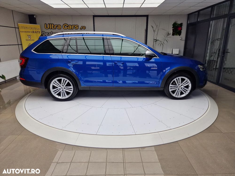 Skoda Octavia 2.0 TDI DSG 4X4 Style - 8