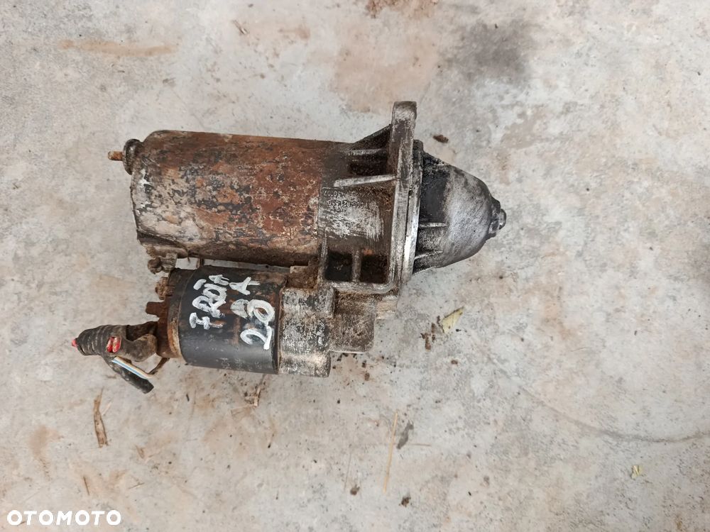 Rozrusznik Opel Frontera A 2.0