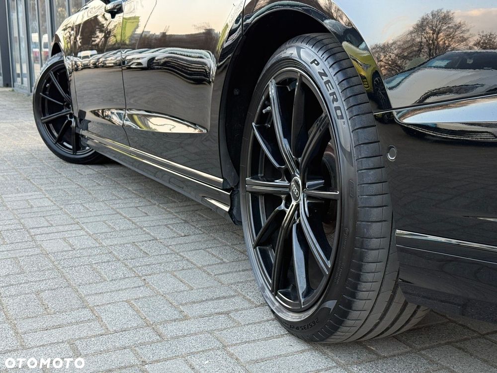 Audi A8 - 12