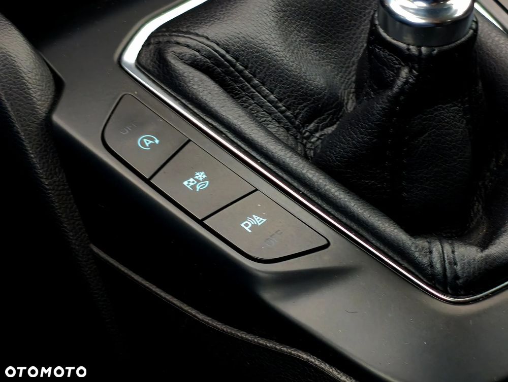 Ford Focus SW 1.5 TDCi DPF S&S Trend - 13