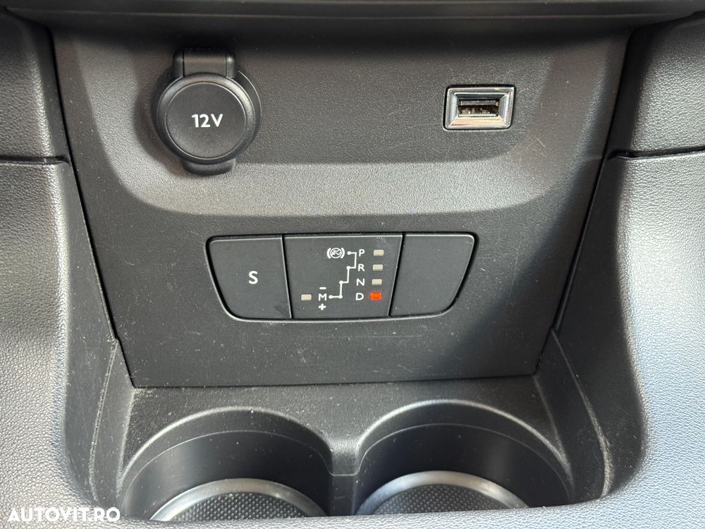 Citroën C3 1.2 PureTech S&S EAT6 Shine - 22